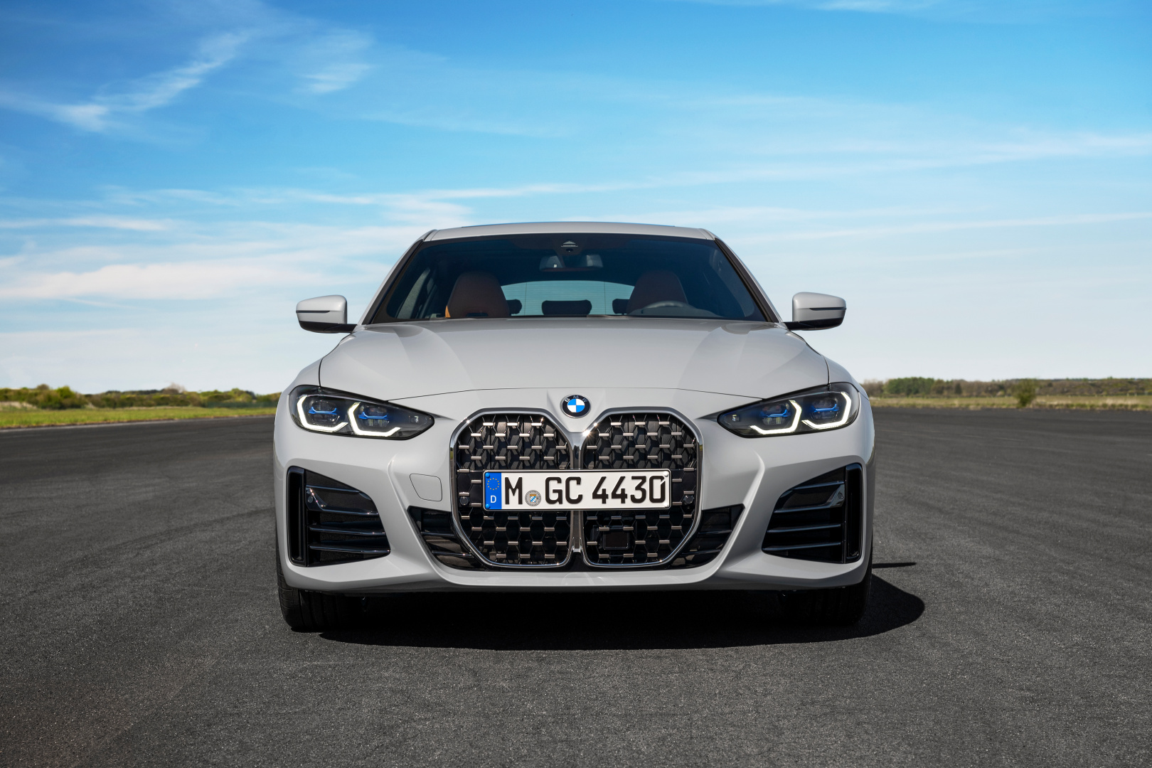 SMALL_P90424592_highRes_the-all-new-bmw-430i